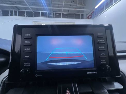 Used 2021 Toyota RAV4 XLE image 26