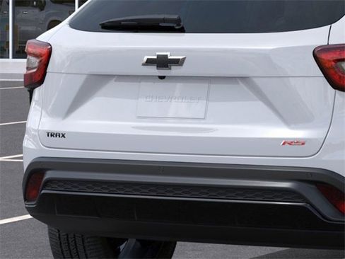 New 2026 Chevrolet Trax RS image 14