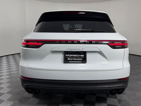 Used 2023 Porsche Cayenne S image 10