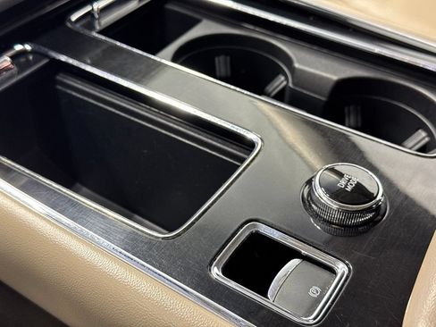 Used 2022 Lincoln Aviator AWD w/ Premium Package image 18
