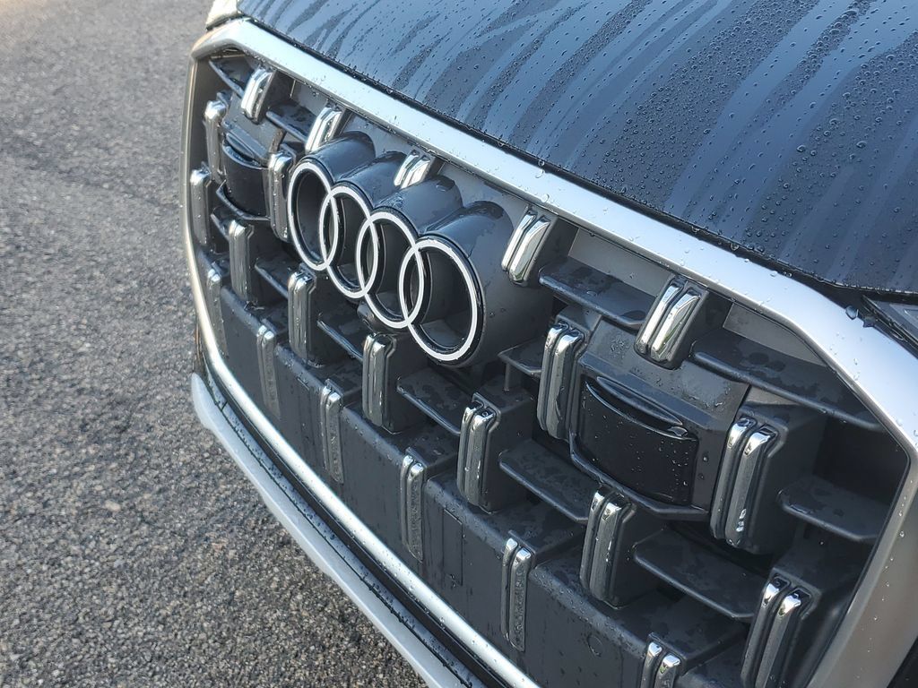 Certified 2025 Audi Q7 3.0T Premium Plus w/ Premium Plus Package AWD/4WD image 11