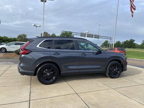 Used 2023 Honda CR-V Sport image 3