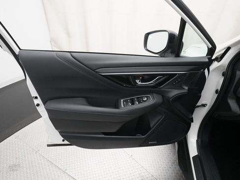 Certified 2023 Subaru Outback Limited image 28