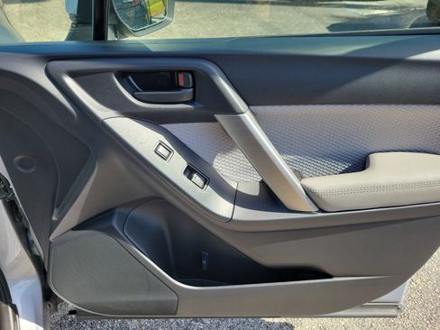 Used 2017 Subaru Forester 2.5i Premium w/ Popular Package #2A image 9