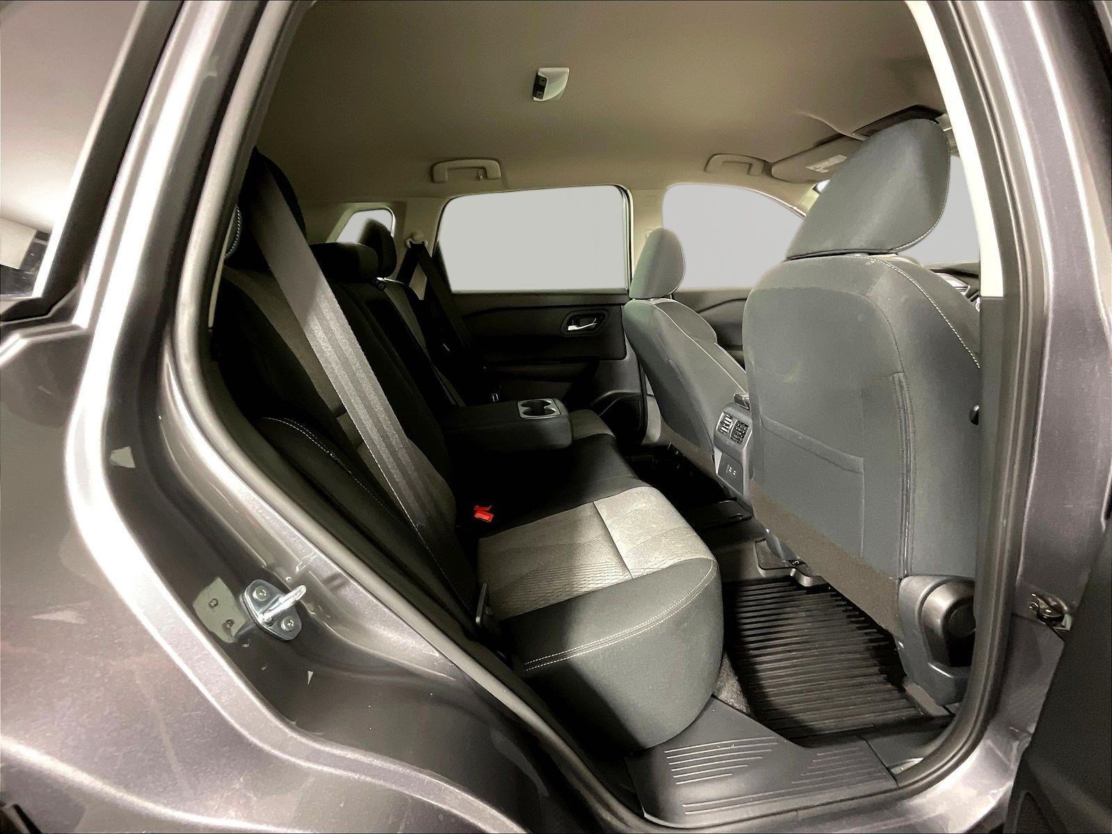 Certified 2026 Nissan Rogue SV w/ Cold Weather Package AWD/4WD image 25