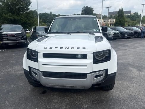 Used 2025 Land Rover Defender 110 S AWD/4WD image 2