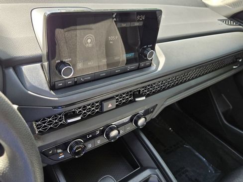 Certified 2023 Honda Accord EX image 20