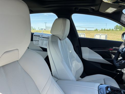 New 2027 BMW 530i w/ M Sport Package RWD image 21