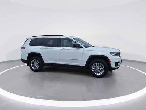 New 2026 Jeep Grand Cherokee L 4WD image 2