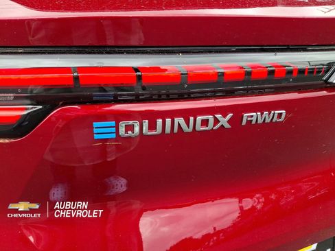 New 2026 Chevrolet Equinox EV LT AWD/4WD image 26