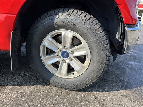 Used 2015 Ford F150 XLT AWD/4WD image 6