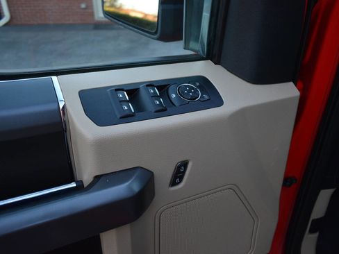 Used 2020 Ford F150 XLT w/ Equipment Group 302A Luxury image 16