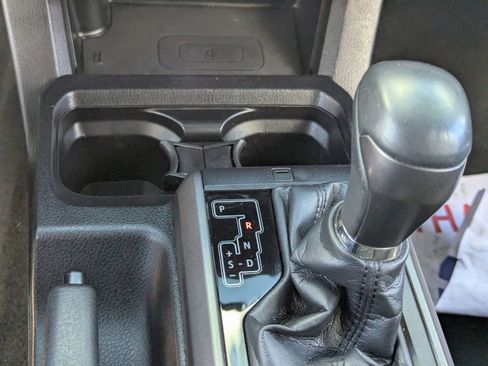 Used 2017 Toyota Tacoma TRD Off-Road w/ Tow Package image 23