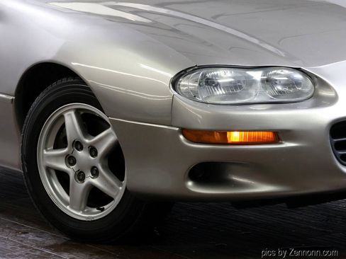 Used 1999 Chevrolet Camaro LT w/ Preferred Equipment Group 2 RWD image 3
