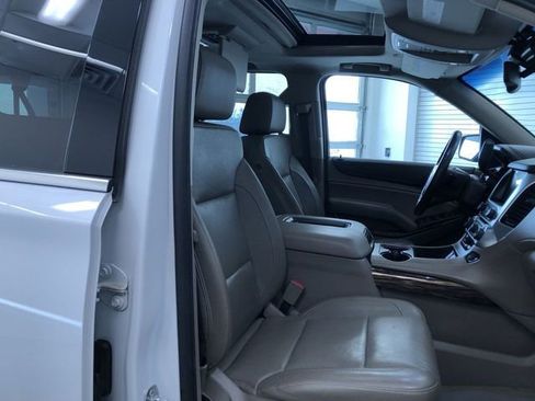 Used 2018 GMC Yukon XL SLT w/ Open Road Package image 18