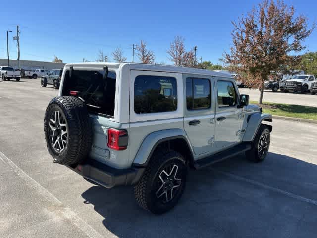 New 2027 Jeep Wrangler Unlimited Sahara w/ Whitecap Package AWD/4WD image 8