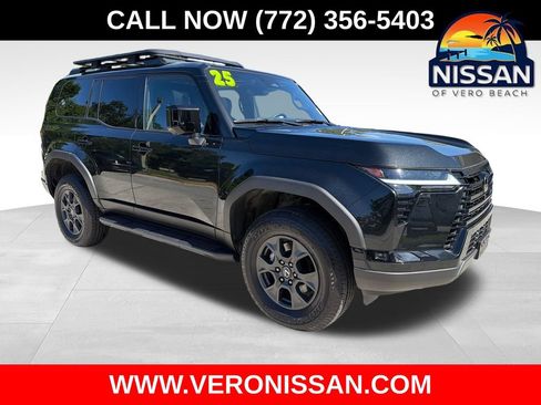 Used 2025 Lexus GX 550 AWD/4WD image 1
