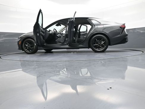 New 2026 Kia K5 LXS FWD image 48