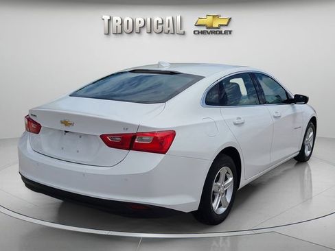 Used 2024 Chevrolet Malibu LT image 3