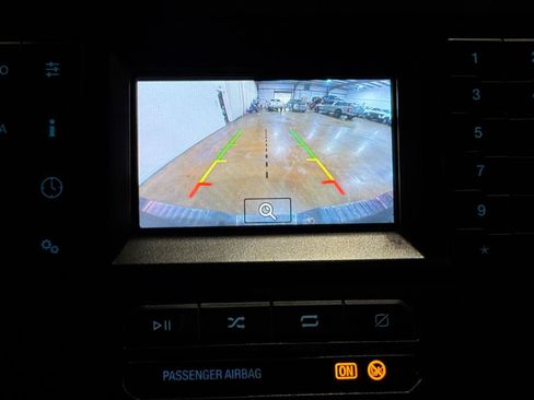 Used 2022 Ford F250 XL w/ Power Equipment Group AWD/4WD image 7