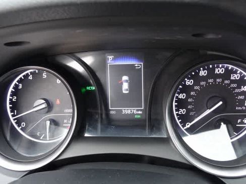 Used 2024 Toyota Camry SE w/ Cold Weather Package FWD image 21