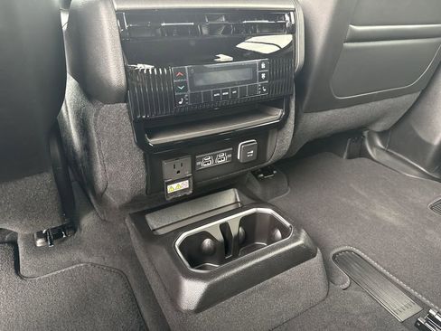 New 2026 Jeep Grand Wagoneer Limited w/ Rear Seat Video Group I AWD/4WD image 2