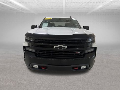 Used 2019 Chevrolet Silverado 1500 LT Trail Boss w/ Convenience Package AWD/4WD image 2