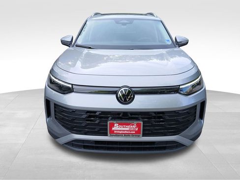 New 2026 Volkswagen Tiguan SE AWD/4WD image 8