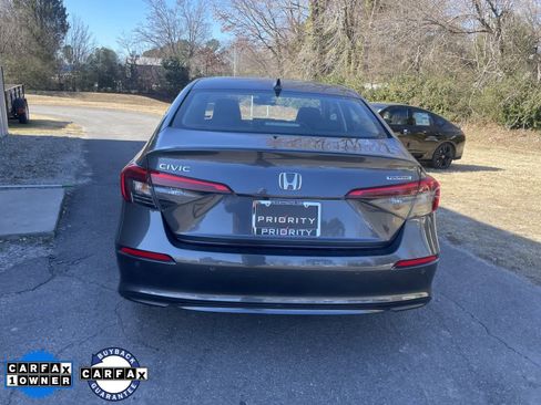 Used 2024 Honda Civic Touring image 4