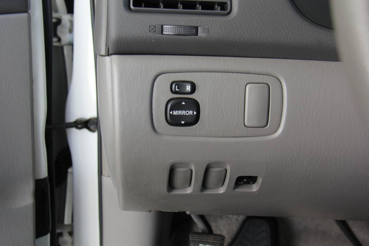 Used 2007 Toyota Sienna CE FWD image 17