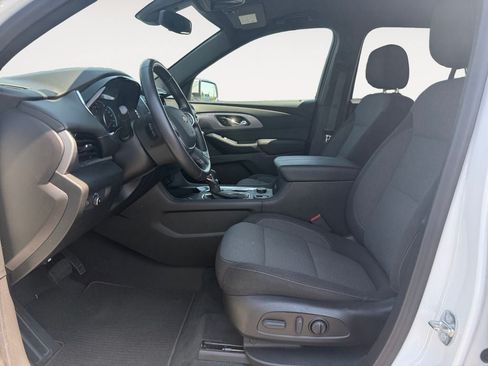 Used 2022 Chevrolet Traverse LT AWD/4WD image 6