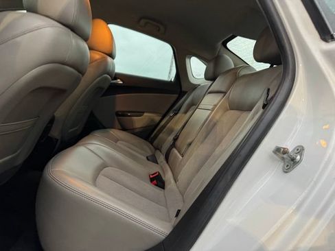 Used 2014 Buick Verano FWD image 7