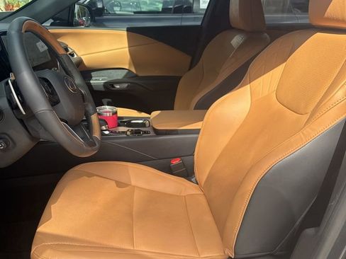 Used 2024 Lexus RX 350 w/ Convenience Package image 7