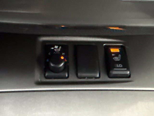 Used 2014 Nissan Maxima FWD image 26