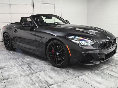 Used 2022 BMW Z4 M40i w/ Premium Package RWD image 3