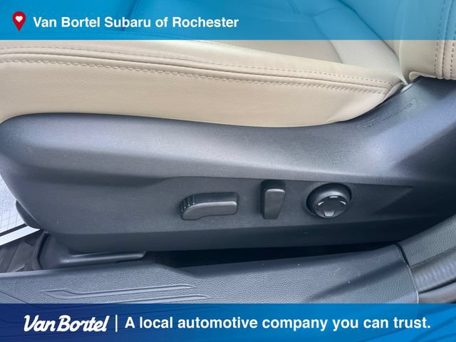 Used 2025 Subaru Legacy Limited AWD/4WD image 18