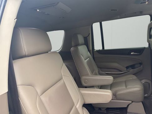 Used 2017 GMC Yukon XL SLT w/ Open Road Package image 20