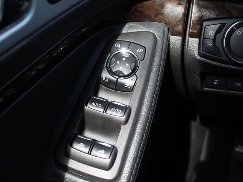 Used 2013 Ford Explorer Limited AWD/4WD image 31