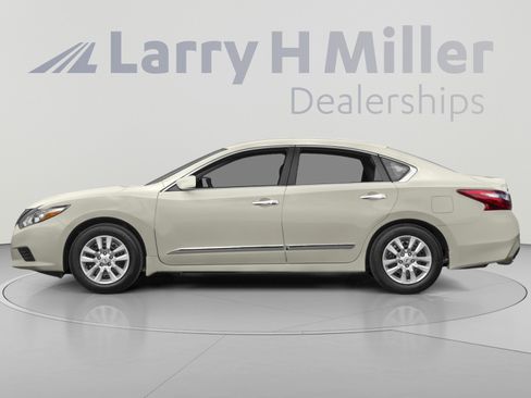 Used 2016 Nissan Altima 2.5 S w/ Power Driver Seat Package FWD image 3