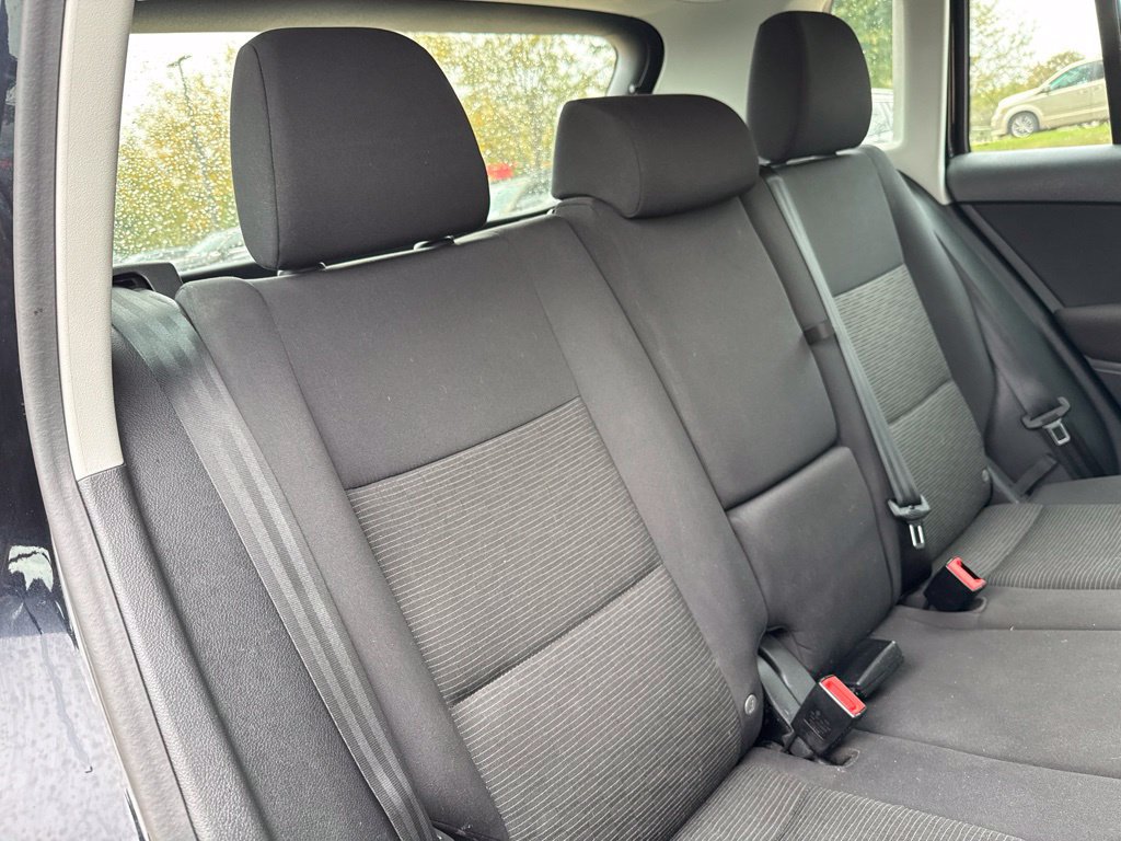 Used 2017 Volkswagen Tiguan S FWD image 17