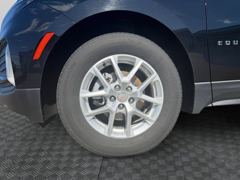 Used 2023 Chevrolet Equinox LT AWD/4WD image 25