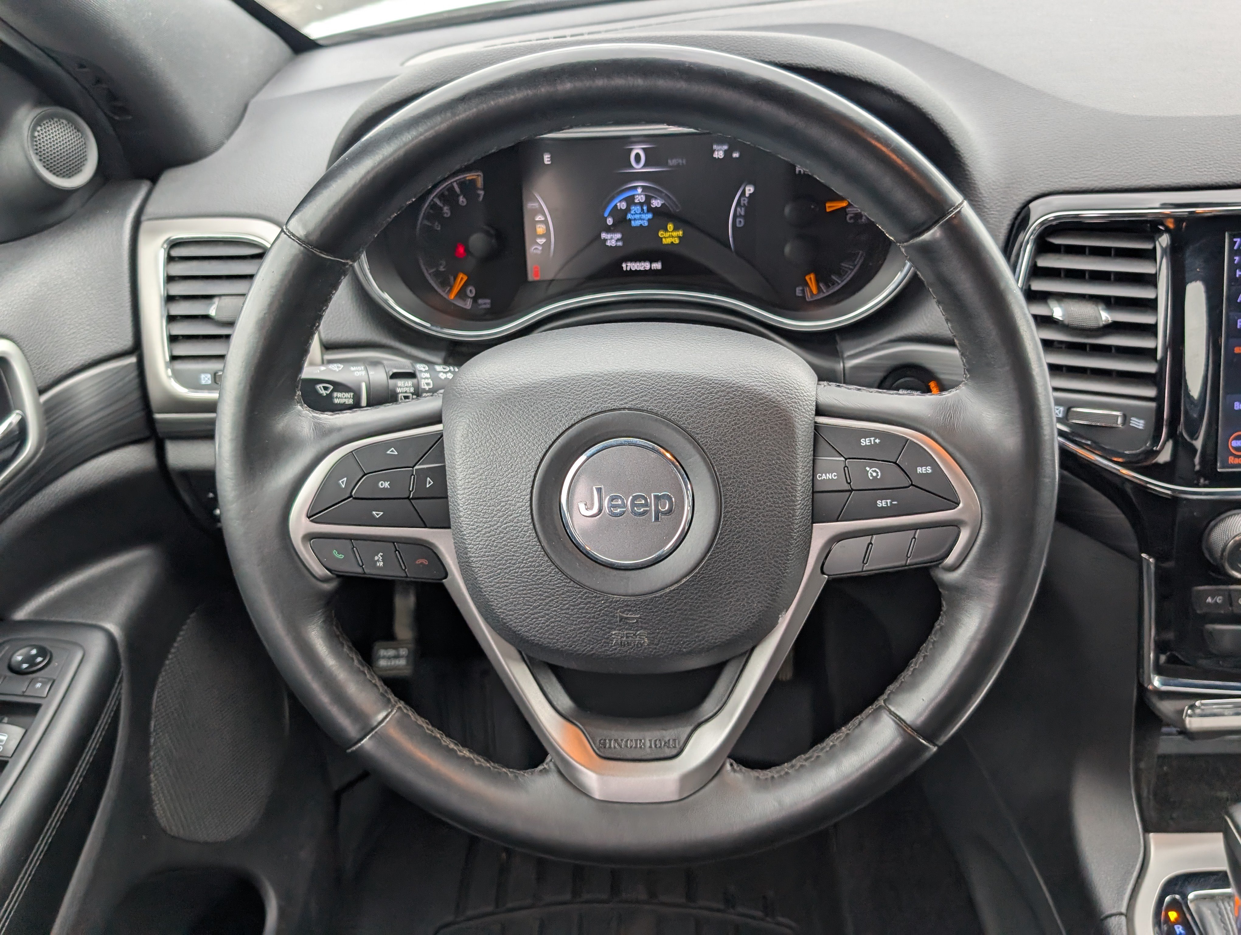 Used 2019 Jeep Grand Cherokee Altitude AWD/4WD image 15