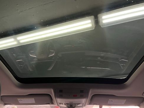 New 2025 Volkswagen Taos SEL image 10