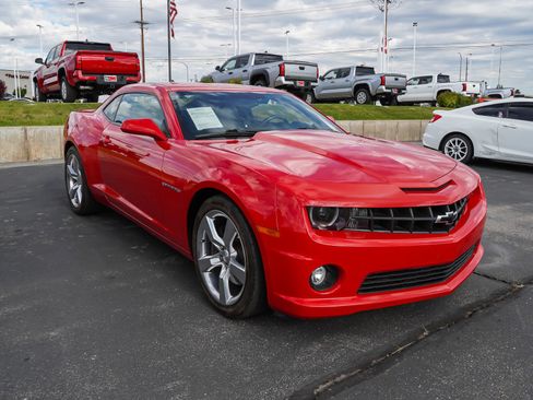 Used 2011 Chevrolet Camaro SS w/ RS Package RWD image 2