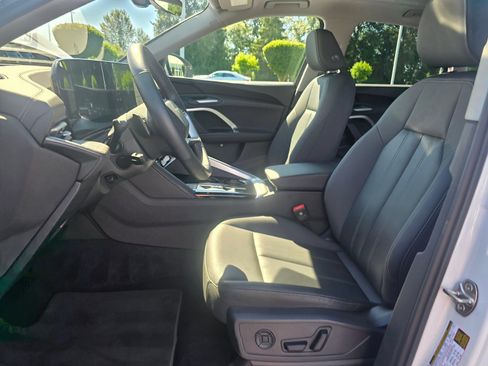 Certified 2025 Audi Q5 Premium w/ Convenience Package AWD/4WD image 12