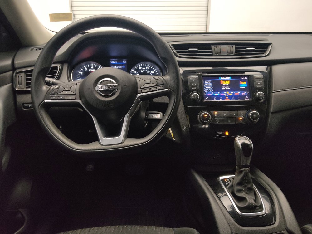 Used 2019 Nissan Rogue S FWD image 22