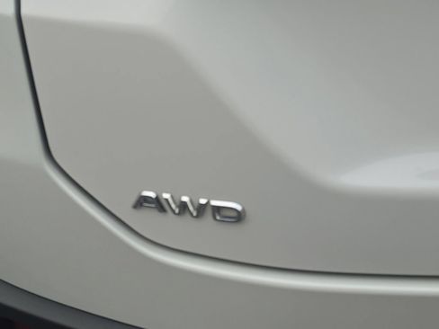 Used 2025 Honda Pilot Touring image 7