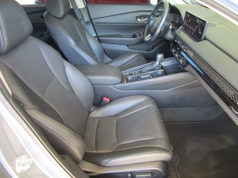 Used 2023 Honda Accord Touring image 25