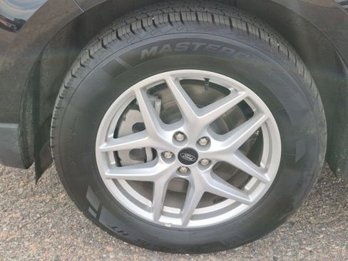 Used 2024 Ford Edge SEL image 18