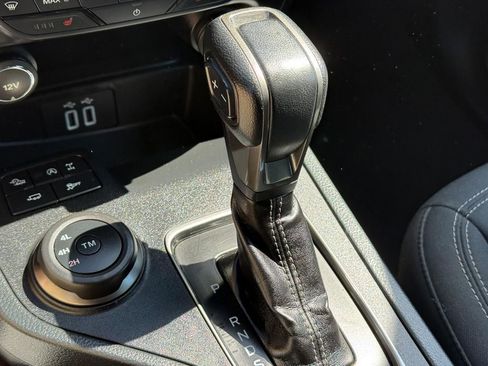 Used 2020 Ford Ranger XLT w/ Equipment Group 302A Luxury AWD/4WD image 23